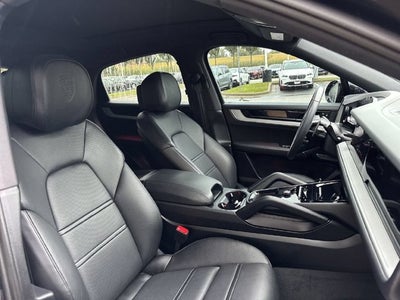 2025 Porsche Cayenne S