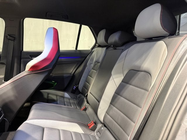 2024 Volkswagen Golf GTI Autobahn