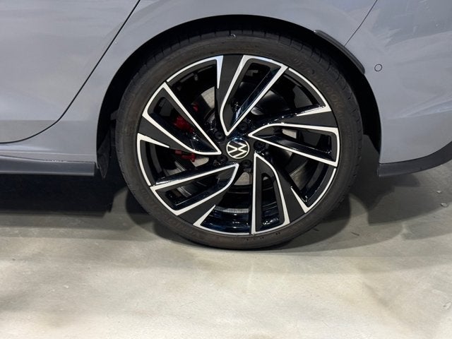 2024 Volkswagen Golf GTI Autobahn