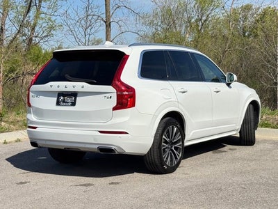 2021 Volvo XC90 Momentum