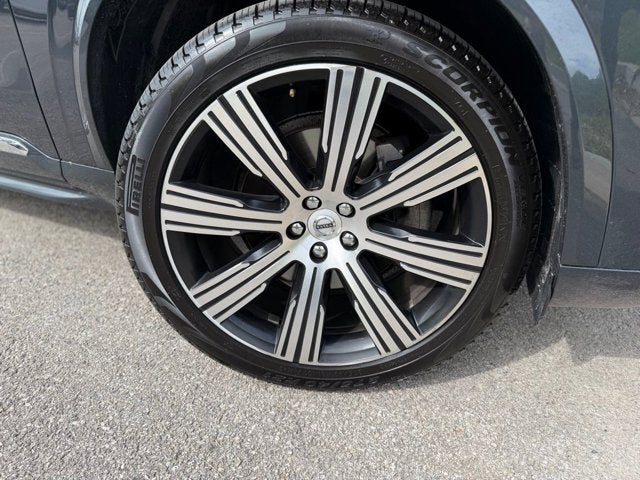 2022 Volvo XC90 Inscription