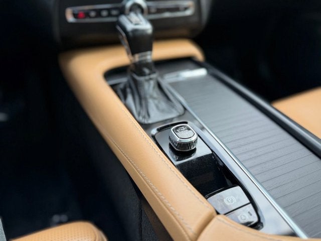 2022 Volvo XC90 Inscription