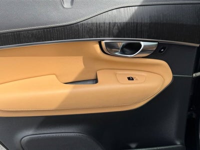 2022 Volvo XC90 Inscription