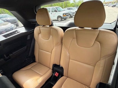 2022 Volvo XC90 Inscription
