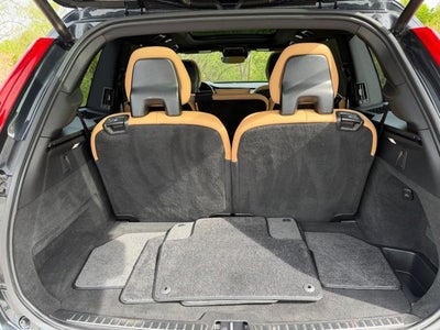 2022 Volvo XC90 Inscription