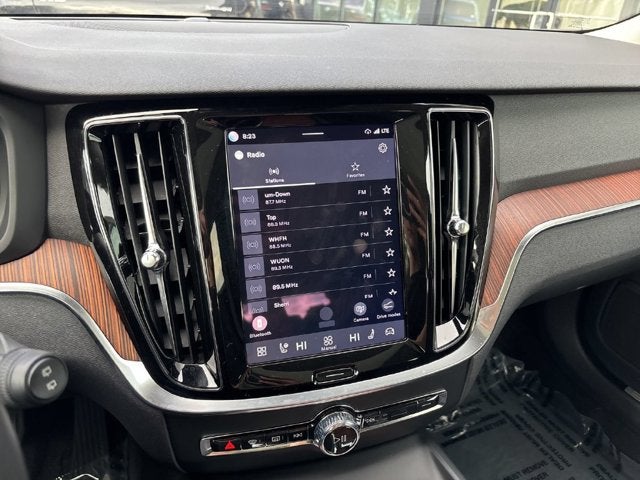 2025 Volvo V60 Cross Country Plus