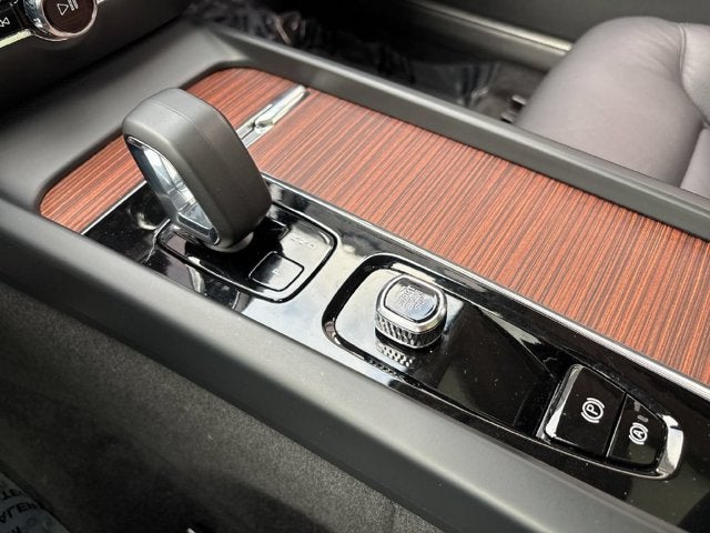 2025 Volvo V60 Cross Country Plus