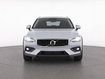 2025 Volvo V60 Cross Country Plus