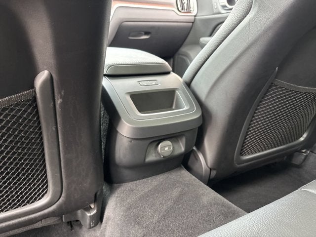 2025 Volvo V60 Cross Country Plus