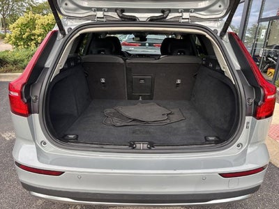 2025 Volvo V60 Cross Country Plus