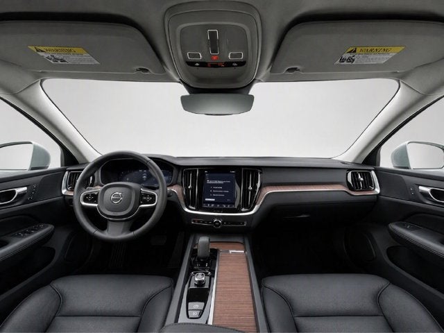 2025 Volvo V60 Cross Country Plus