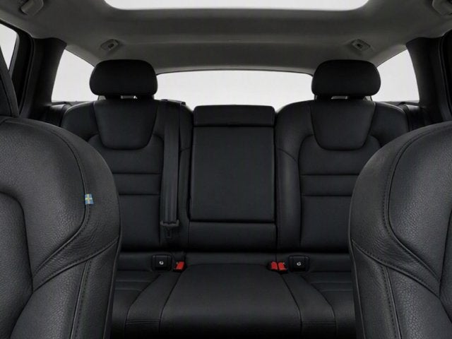 2025 Volvo V60 Cross Country Plus