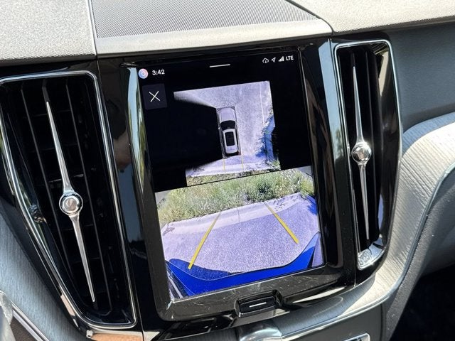 2025 Volvo XC60 Plus