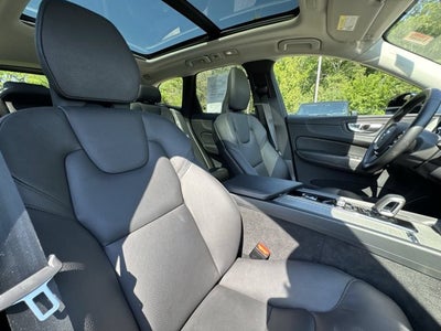 2025 Volvo XC60 Plus