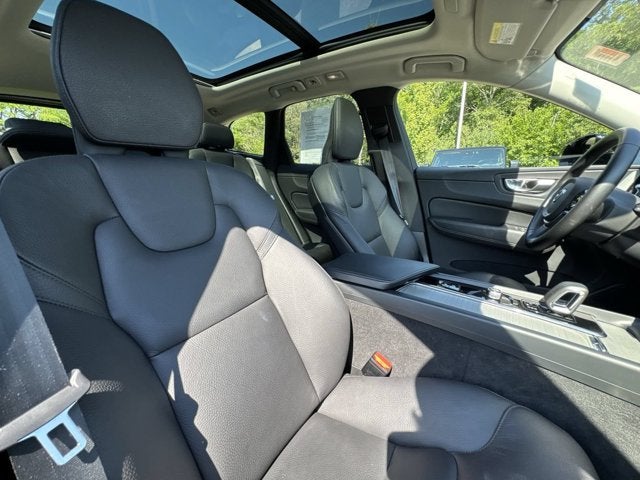 2025 Volvo XC60 Plus