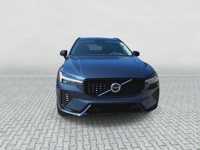 2025 Volvo XC60 Plus