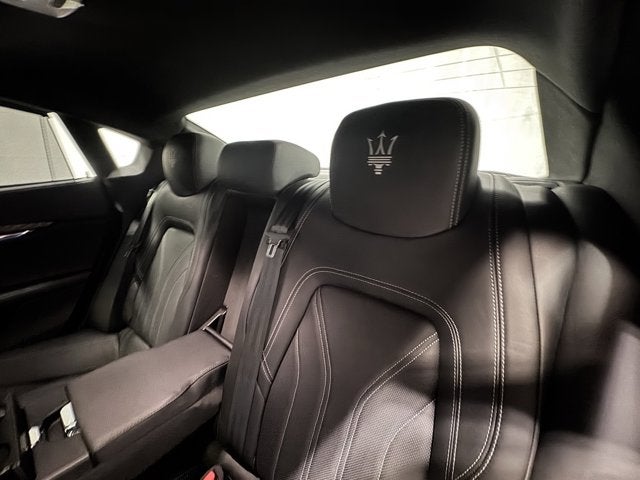 2023 Maserati Quattroporte Modena Q4